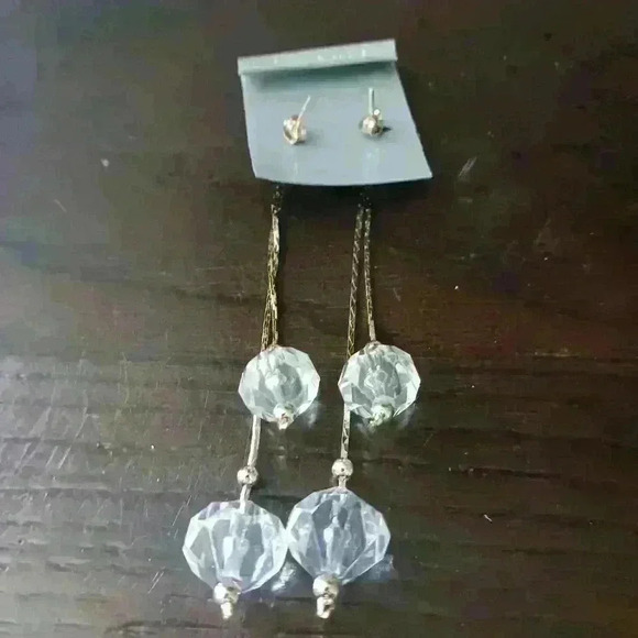 Gold dangling earrings with clear bead decor - Picture 2 of 3